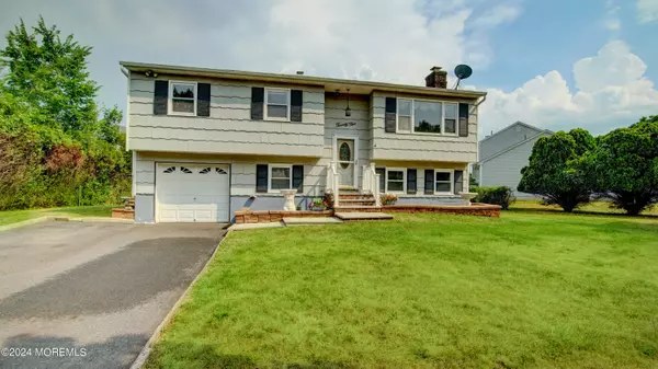 25 Clara Drive, Piscataway Twp, NJ 08854