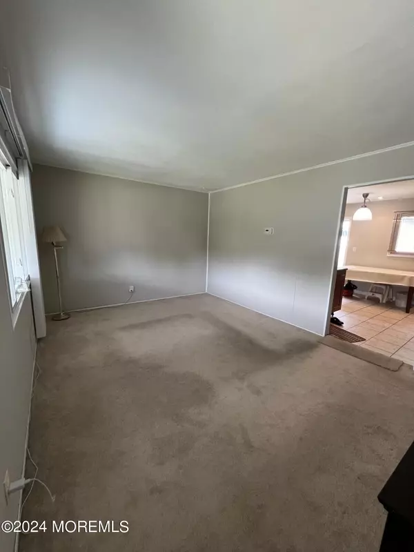 Totowa, NJ 07512,50 Greene Avenue