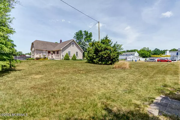 Toms River, NJ 08757,2205 Cedarview Drive