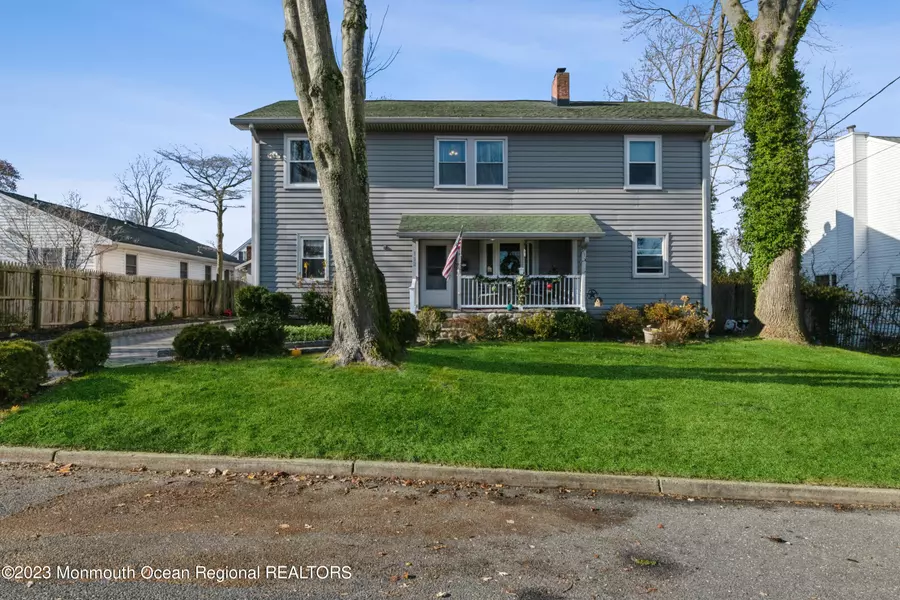 192 Oakes Avenue, Belford, NJ 07718