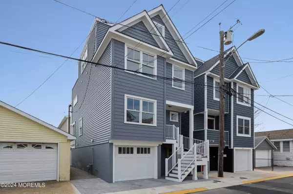 Seaside Heights, NJ 08751,215 Bay Terrace