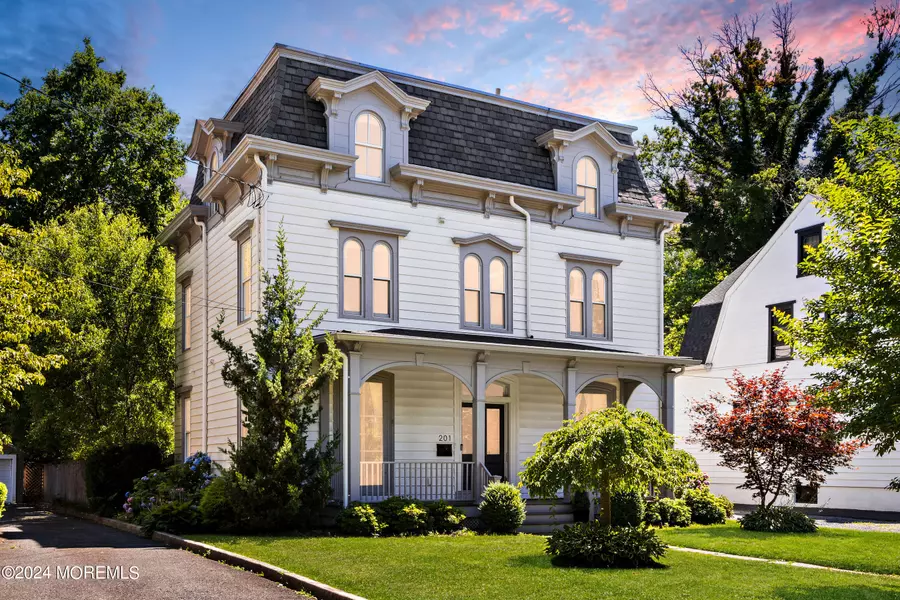 201 E Bergen Place, Red Bank, NJ 07701