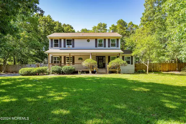 4 Pinewood Drive, Little Egg Harbor, NJ 08087