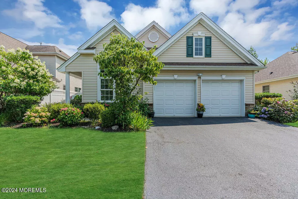 Holmdel, NJ 07733,36 Chesapeake Drive