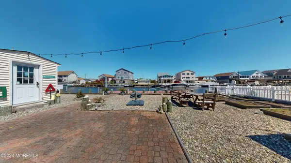 Little Egg Harbor, NJ 08087,107 E Potomac