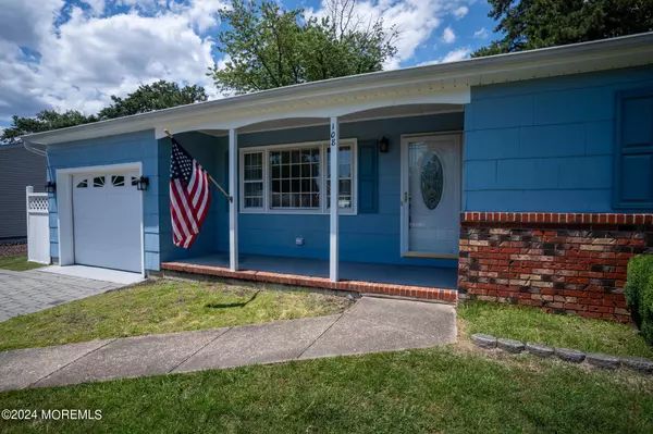 Toms River, NJ 08757,108 Northumberland Drive