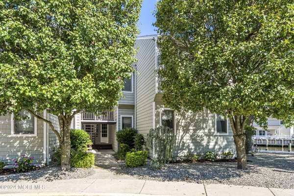 17 Hidden Harbor Drive,  Point Pleasant,  NJ 08742