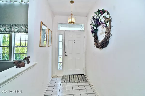 Bayville, NJ 08721,36 Symphony Avenue