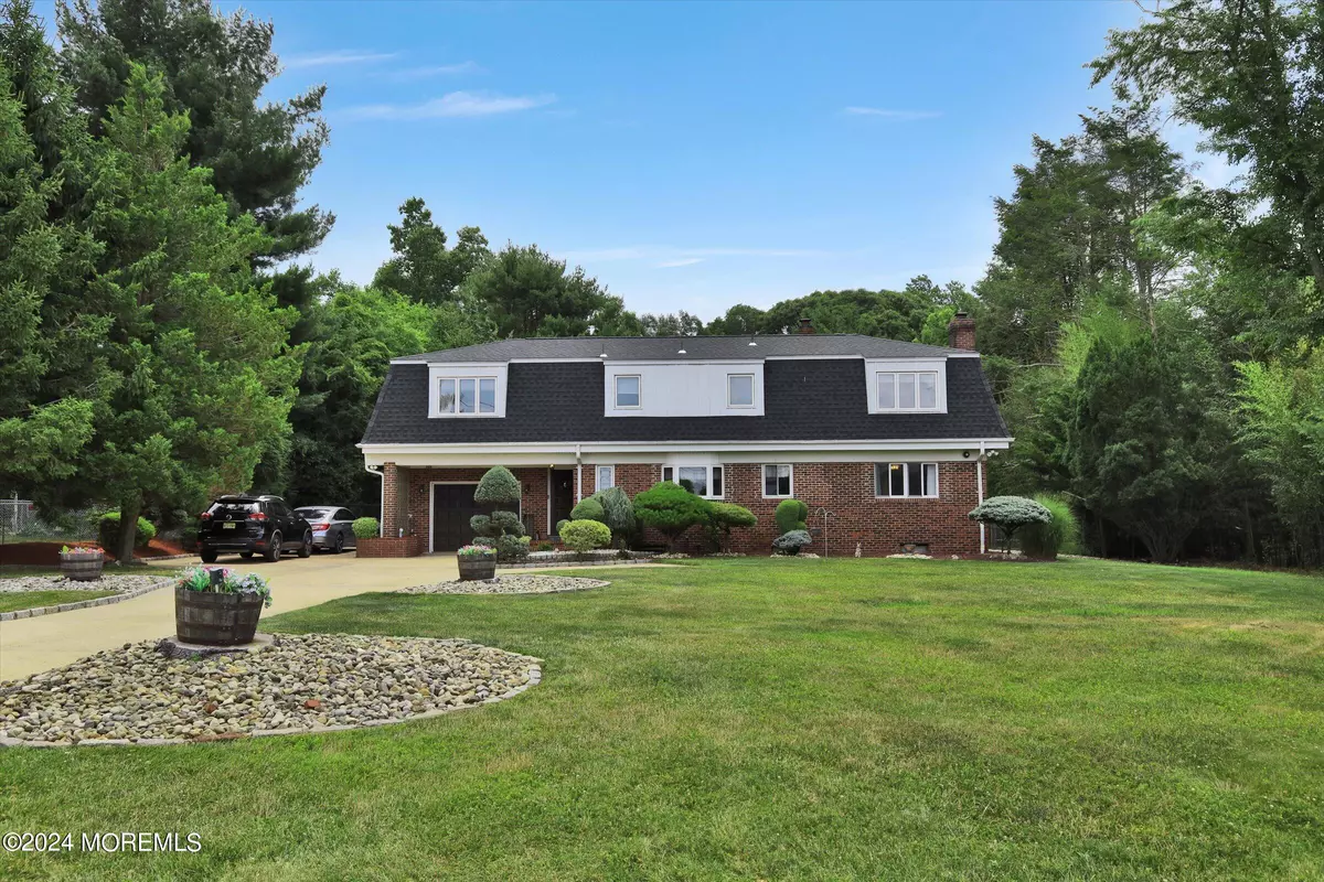 Freehold, NJ 07728,146 Robertsville Road