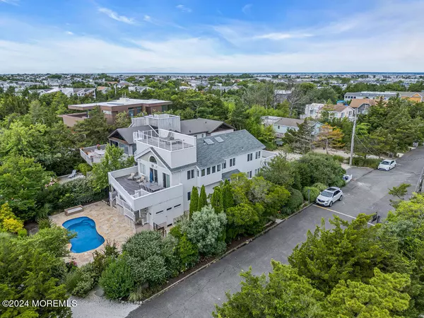 Barnegat Light, NJ 08006,1201 Seaview Avenue