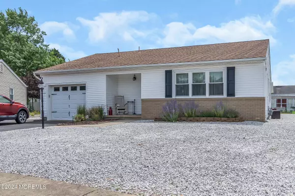 Toms River, NJ 08757,17 Wiltshire Court