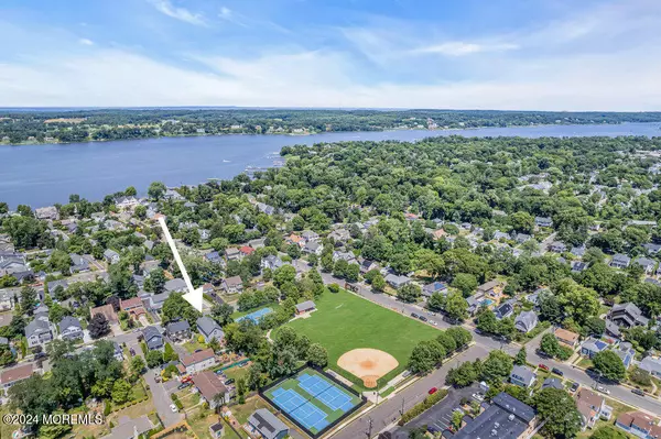 Red Bank, NJ 07701,272 Mechanic Street