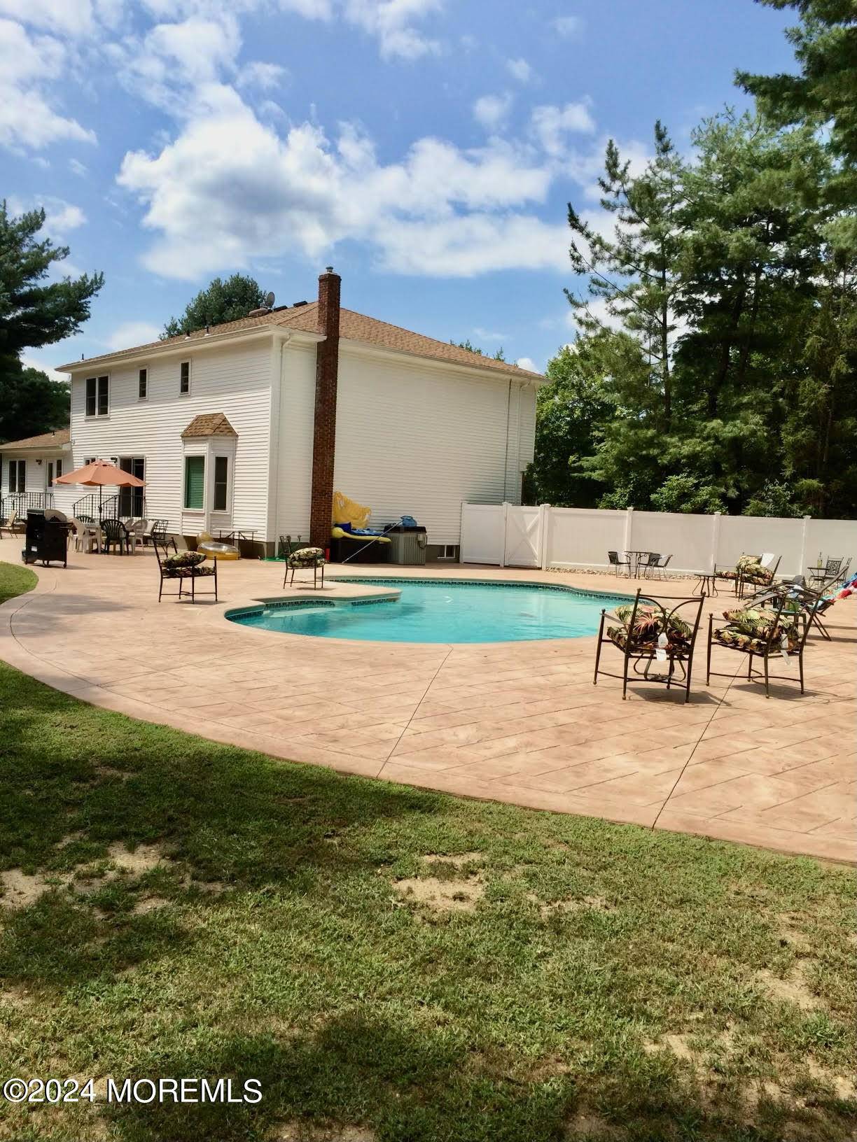 Manalapan, NJ 07726,9 Shawnee Court