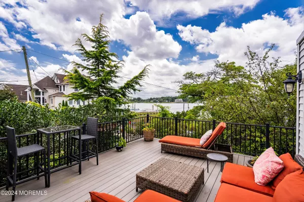 Rumson, NJ 07760,40 Grant Avenue