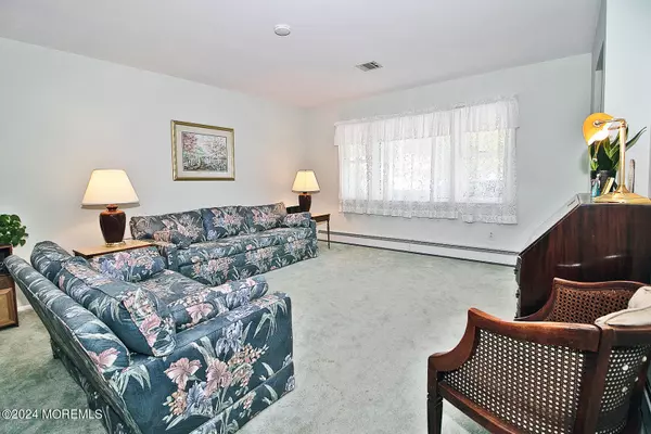 Toms River, NJ 08757,67 Westport Drive