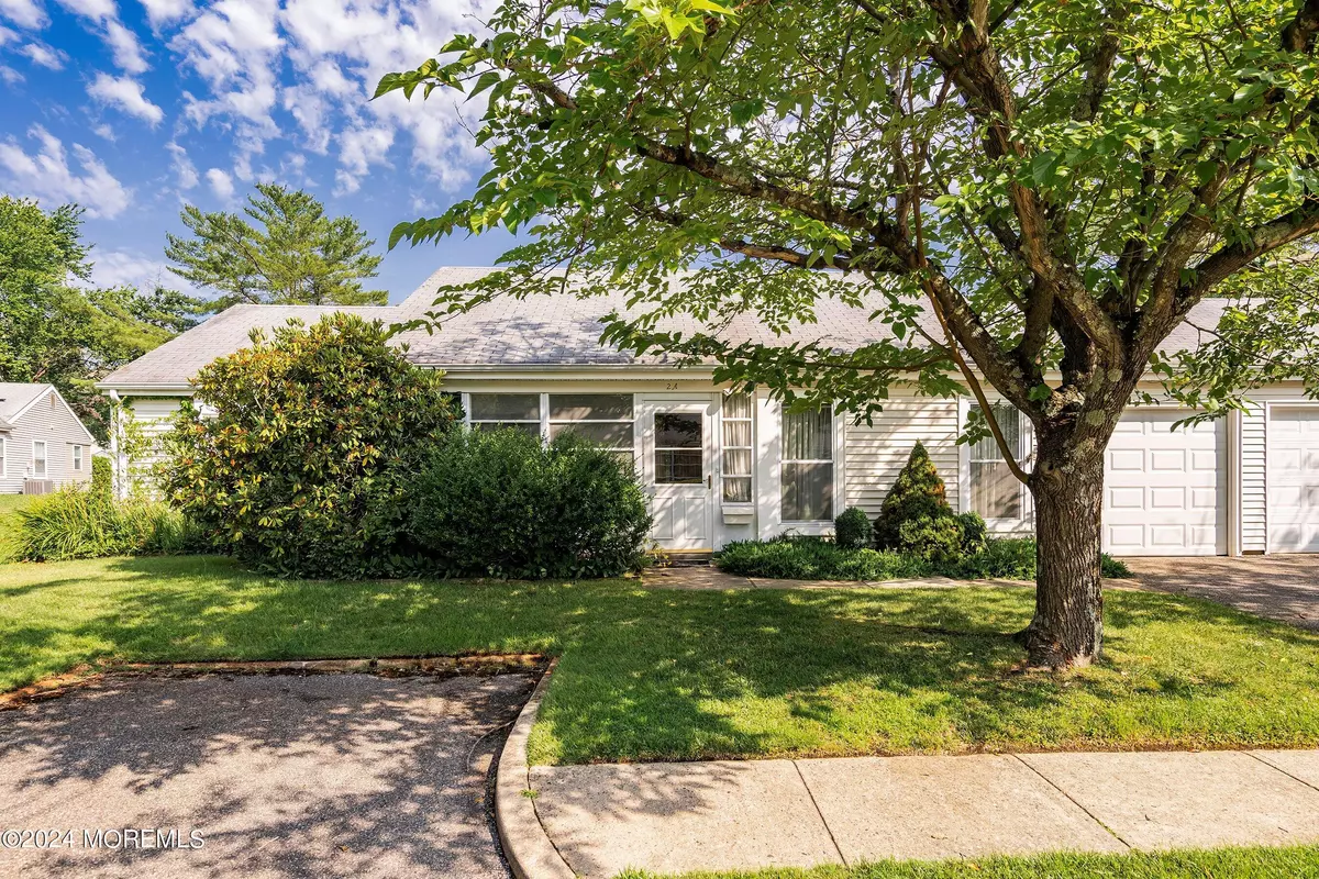 Lakewood, NJ 08701,2 Wisteria Court #A