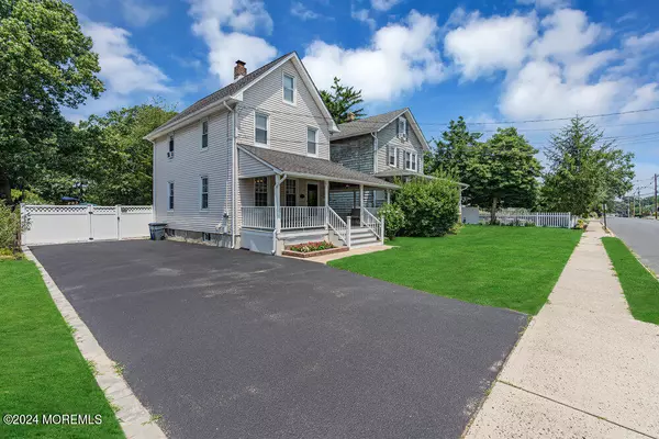 Spring Lake Heights, NJ 07762,746 Wall Road