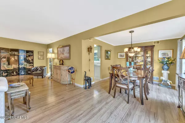 Lakewood, NJ 08701,223 Cloverdale Drive