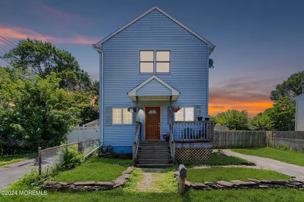 927 N Concourse, Keyport, NJ 07735