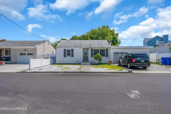 Toms River, NJ 08753,3171 Windsor Avenue