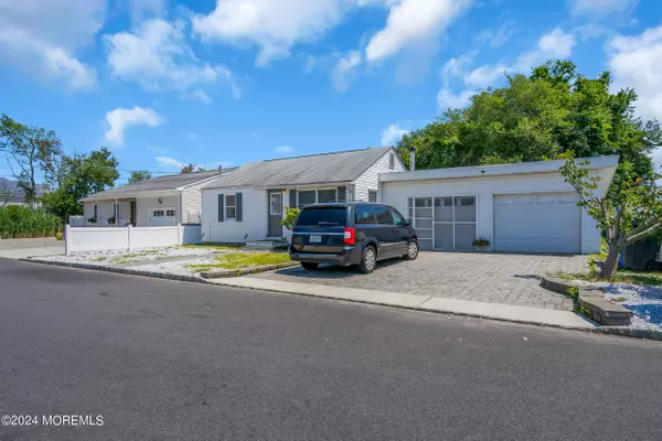 Toms River, NJ 08753,3171 Windsor Avenue