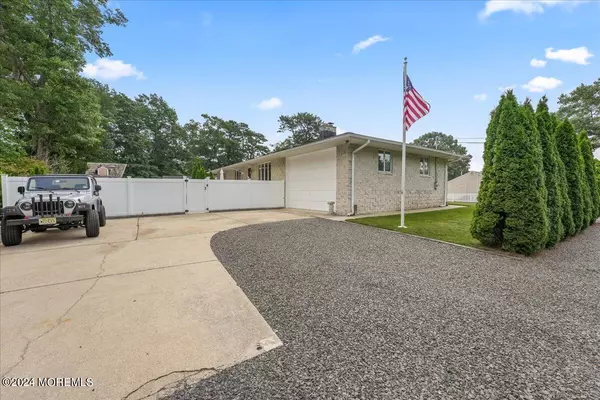 Forked River, NJ 08731,1326 Leguene Avenue