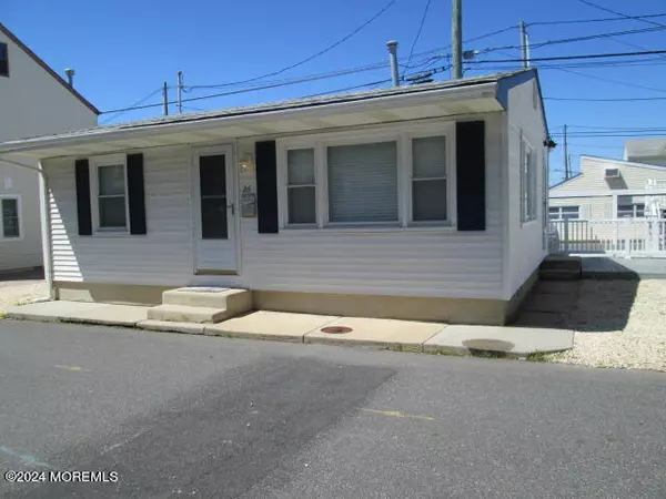 Lavallette, NJ 08735,26 Malibu Road