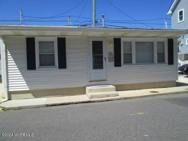 26 Malibu Road, Lavallette, NJ 08735