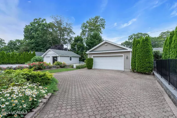 Spring Lake, NJ 07762,410 Worthington Avenue