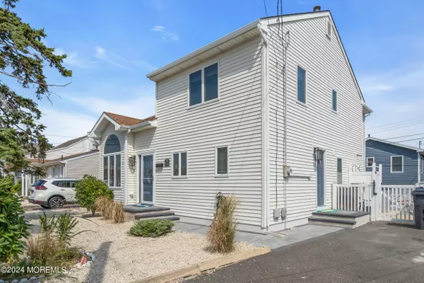 206 San Fernando Drive, Lavallette, NJ 08735