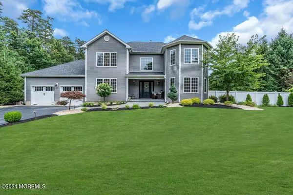 Jackson, NJ 08527,2 W Dickens Court