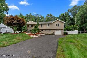 12 Willow Grove Way,  Manalapan,  NJ 07726