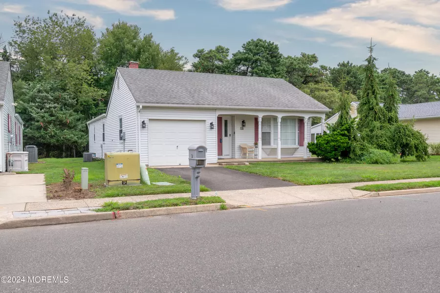 78 Paradise Boulevard, Toms River, NJ 08757