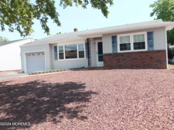 Toms River, NJ 08757,4 Harmony Road