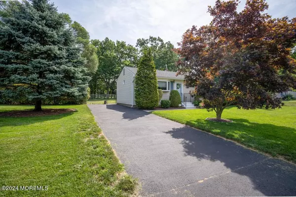 Howell, NJ 07731,12 Blake Drive