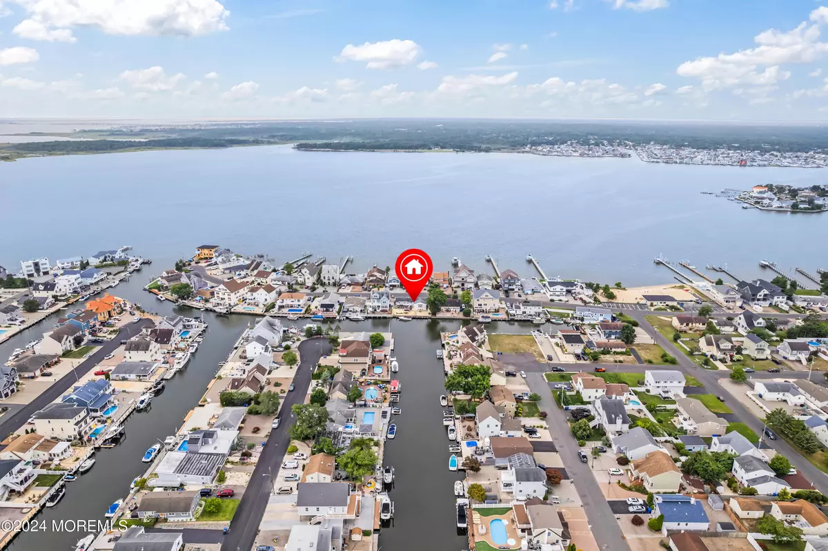 Toms River, NJ 08753,224 Bay Stream Drive