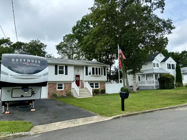 Manahawkin, NJ 08050,1089 Buccaneer Lane