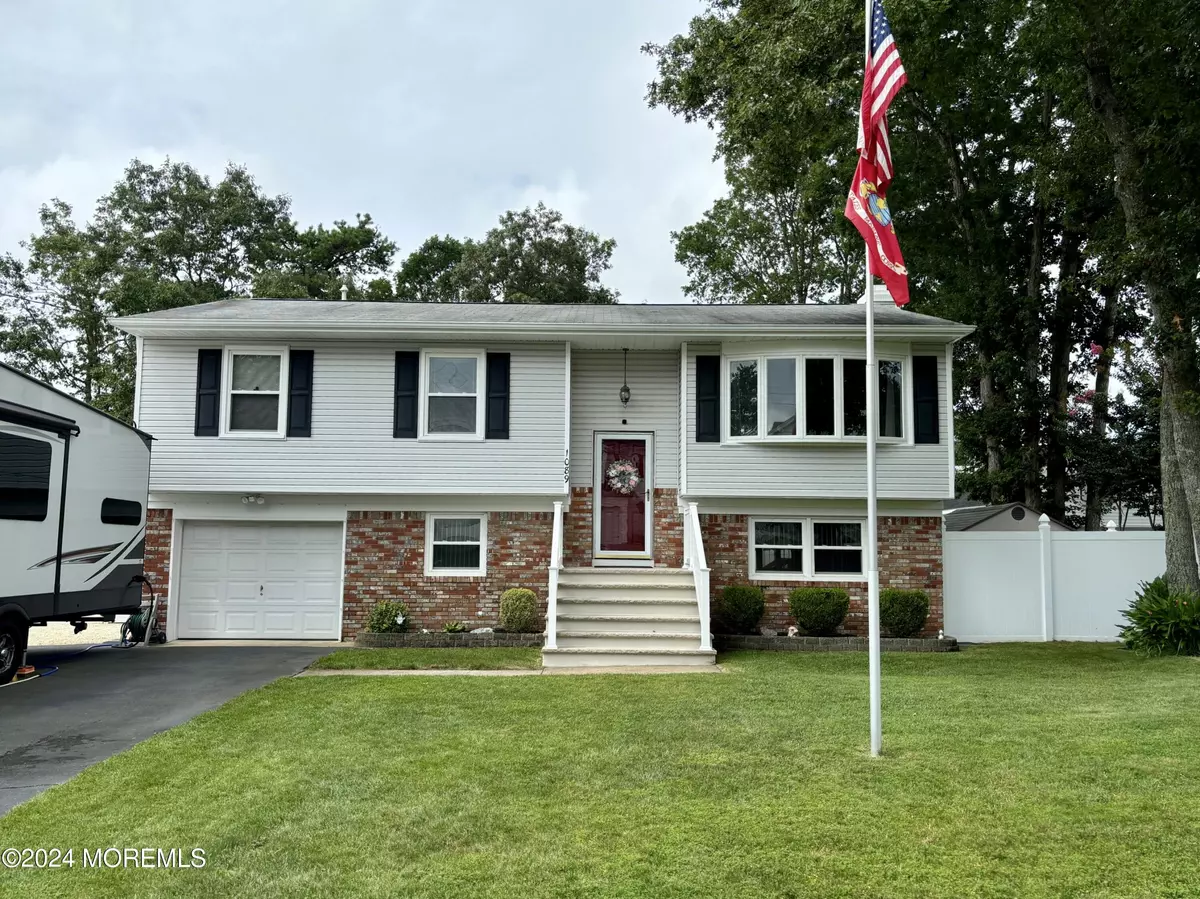 Manahawkin, NJ 08050,1089 Buccaneer Lane