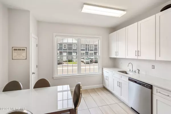 Lakewood, NJ 08701,109 Chevy Lane