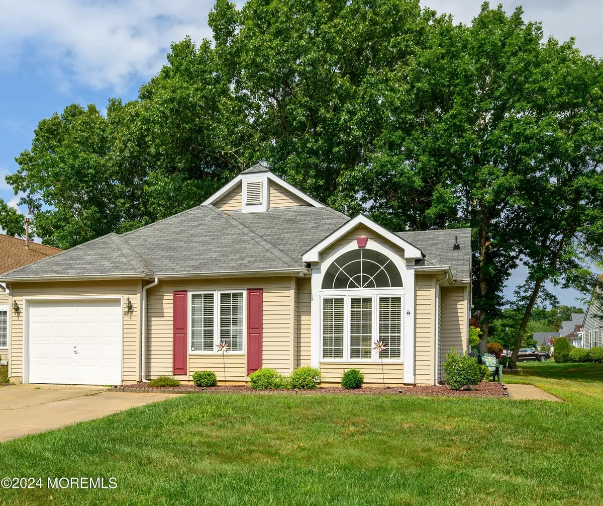 Jackson, NJ 08527,20 S Avon Drive