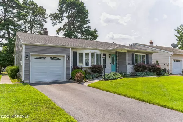 Toms River, NJ 08757,14 Cortlandt Drive