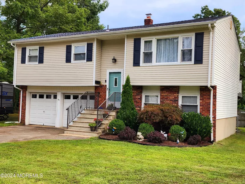 3 June Road, Spotswood, NJ 08884