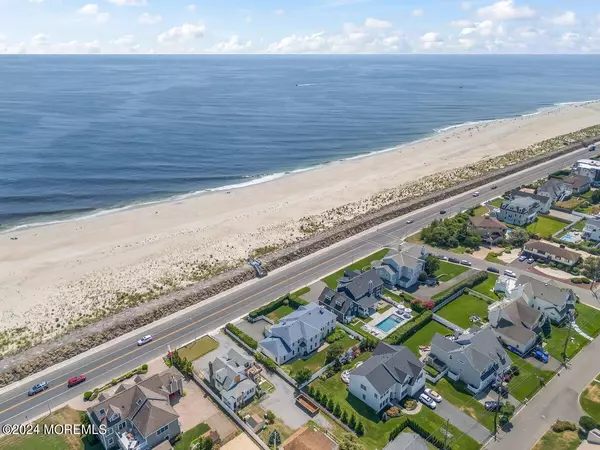 Monmouth Beach, NJ 07750,116 Ocean Avenue