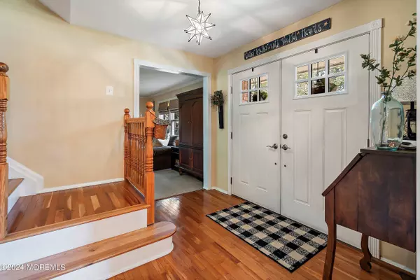 Plainsboro, NJ 08536,49 Hamilton Lane