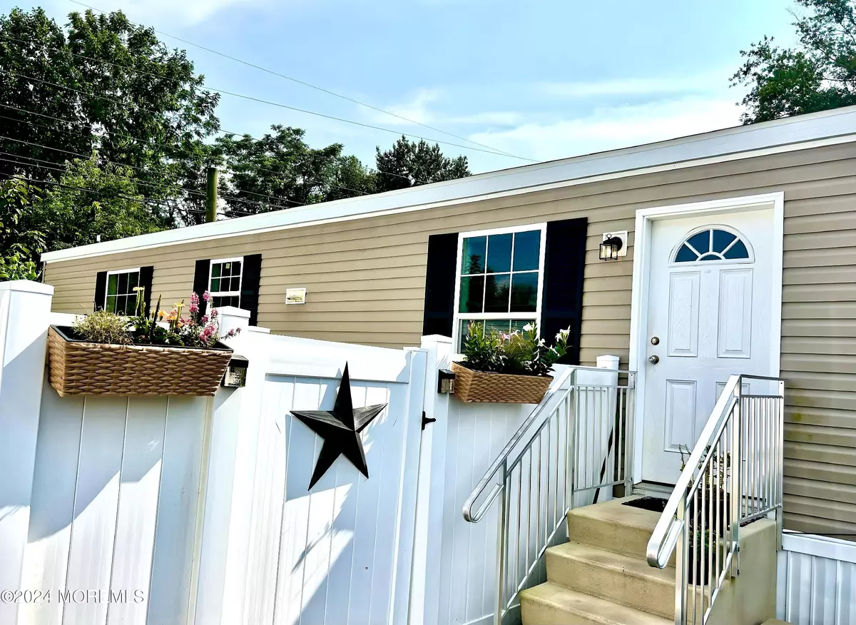 Wrightstown, NJ 08562,46 Jones Mill Road #218