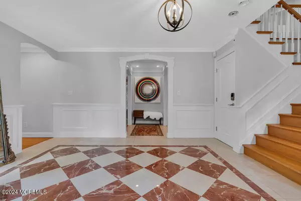 Holmdel, NJ 07733,7 Shadow Ridge Court