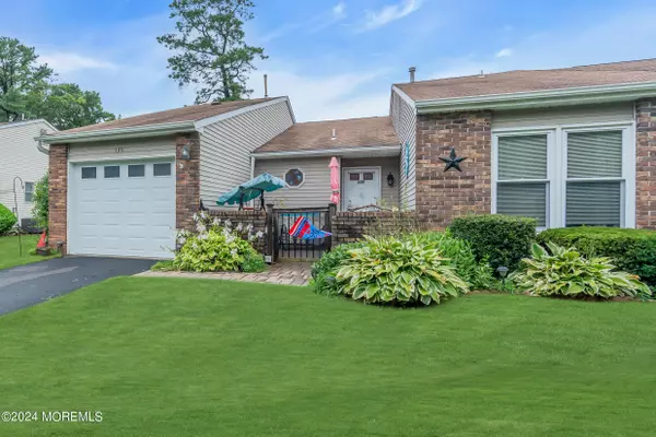 Lakewood, NJ 08701,139 Devon Court