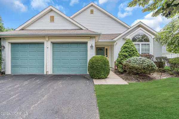 Lakewood, NJ 08701,35 Valley Stream Lane