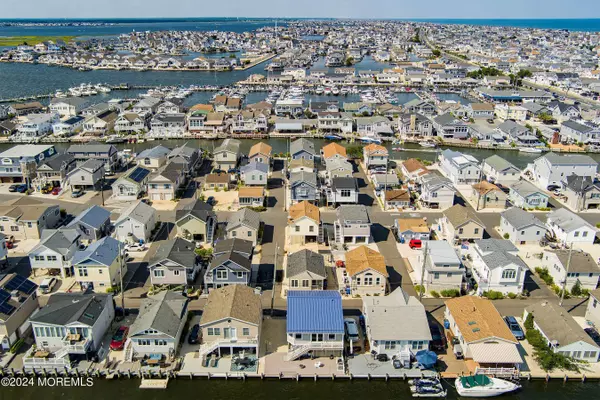 Lavallette, NJ 08735,225 Gull Lane