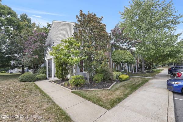 27 Haverford Court #1, Freehold, NJ 07728